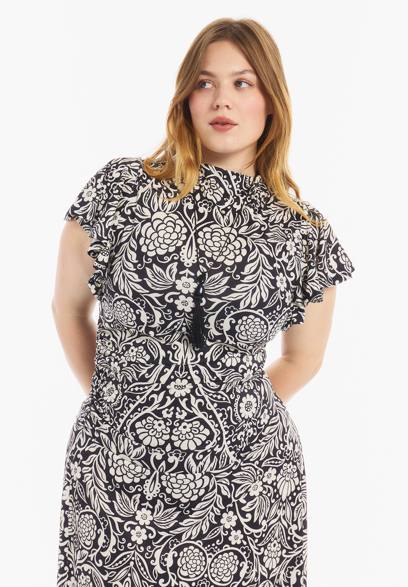 Gathered Front Midi Dress image number 4