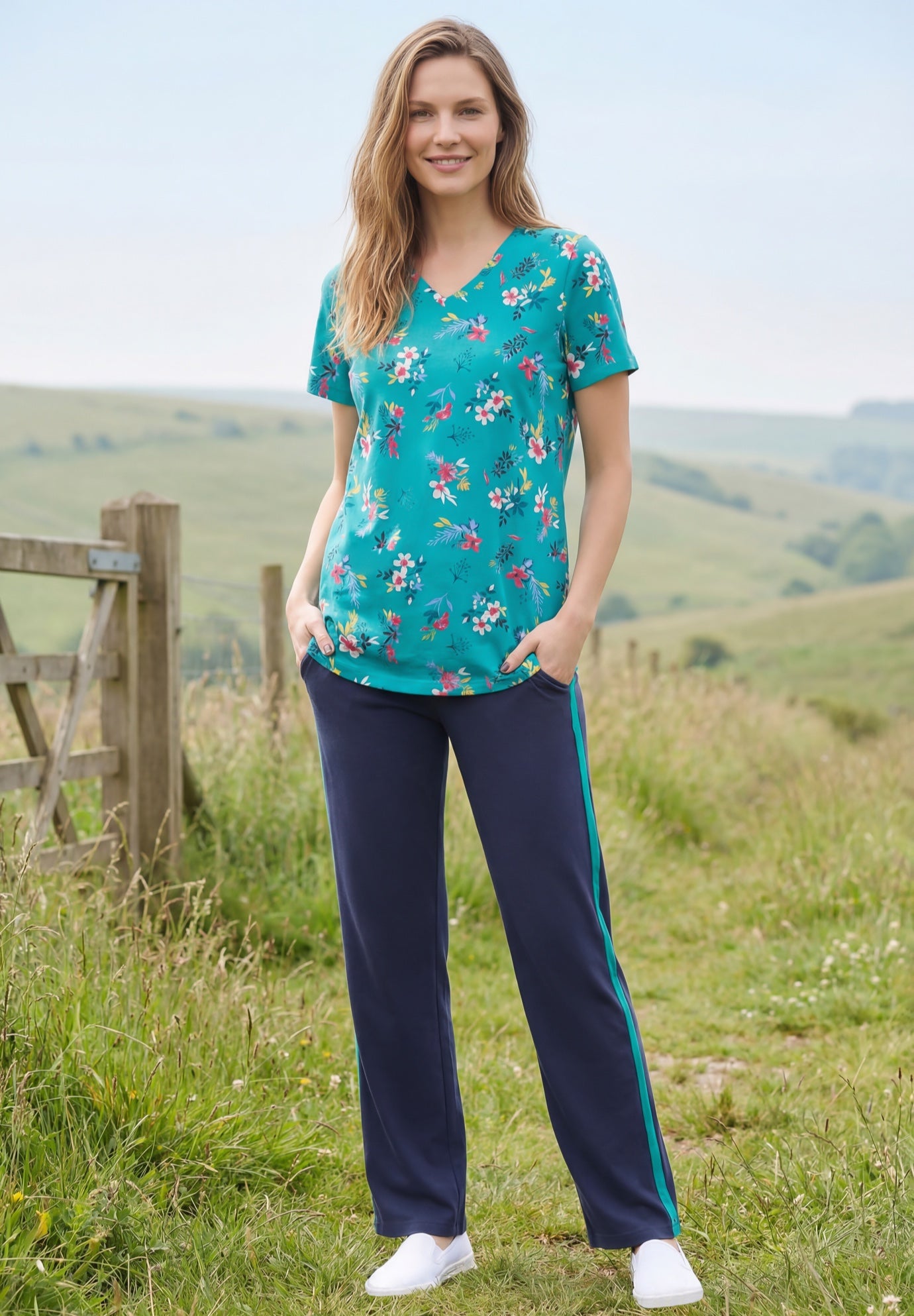 Perfect Printed Short-Sleeve V-Neck Tee image number 0