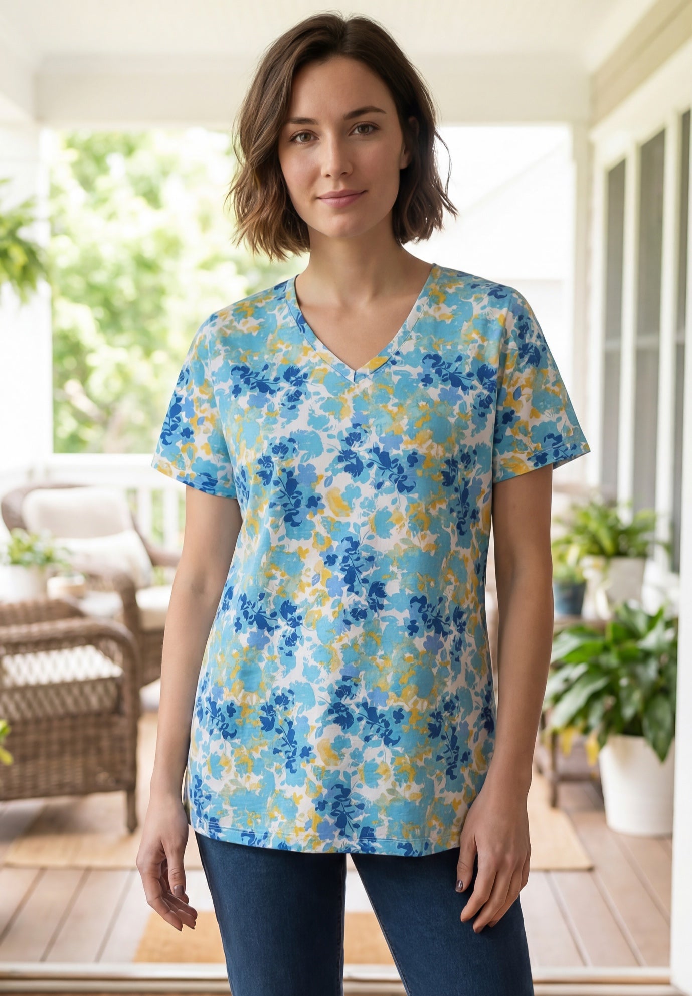 Perfect Printed Short-Sleeve V-Neck Tee image number 0