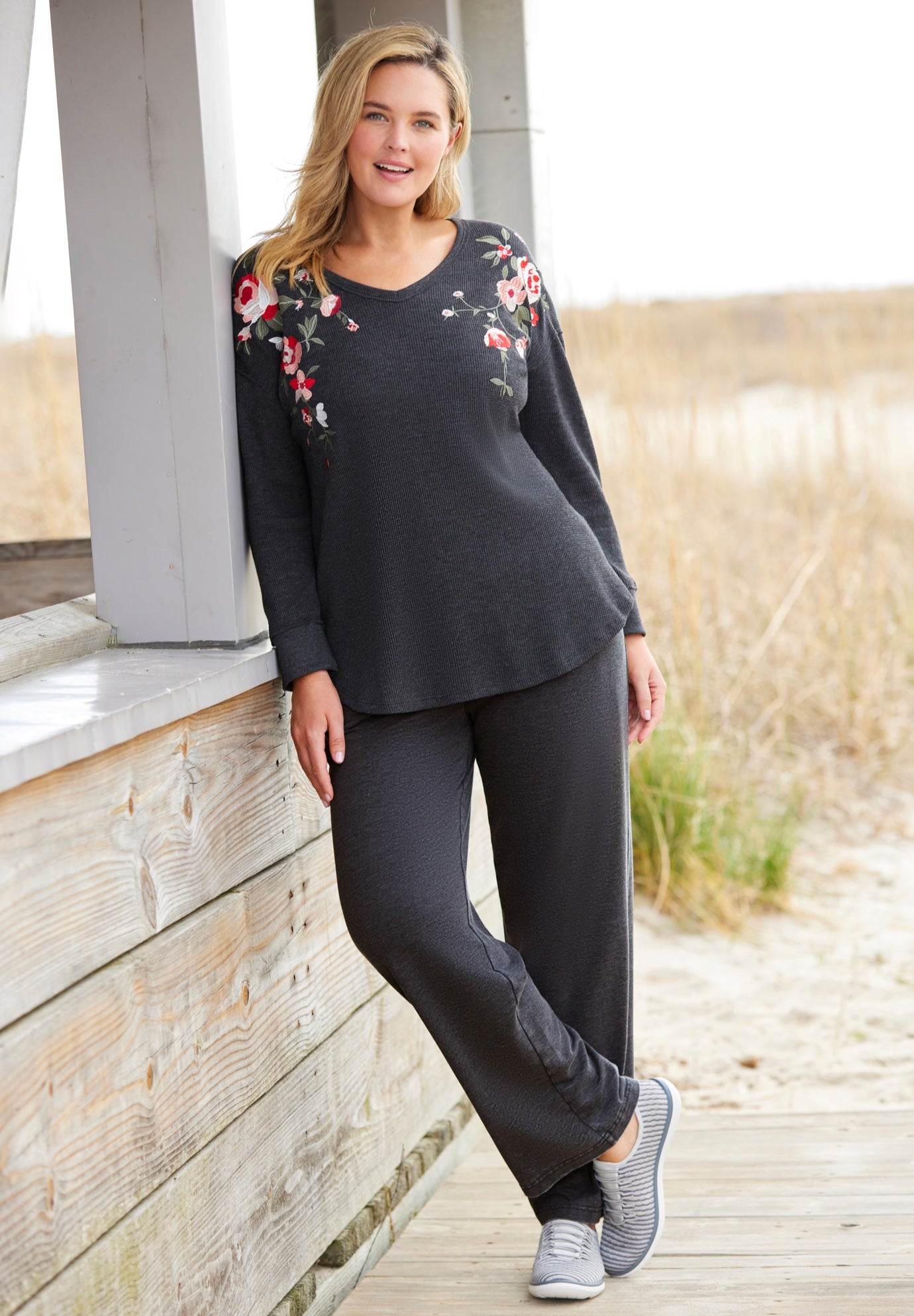 Waffle Thermal V-Neck Tee image number 0