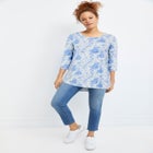 Stretch Knit Scoop Neck 3/4 Sleeve Curved Hem Tunic image number null