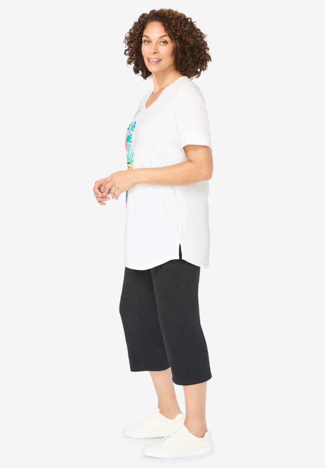 Two-Piece V-Neck Tunic & Capri Set image number 2