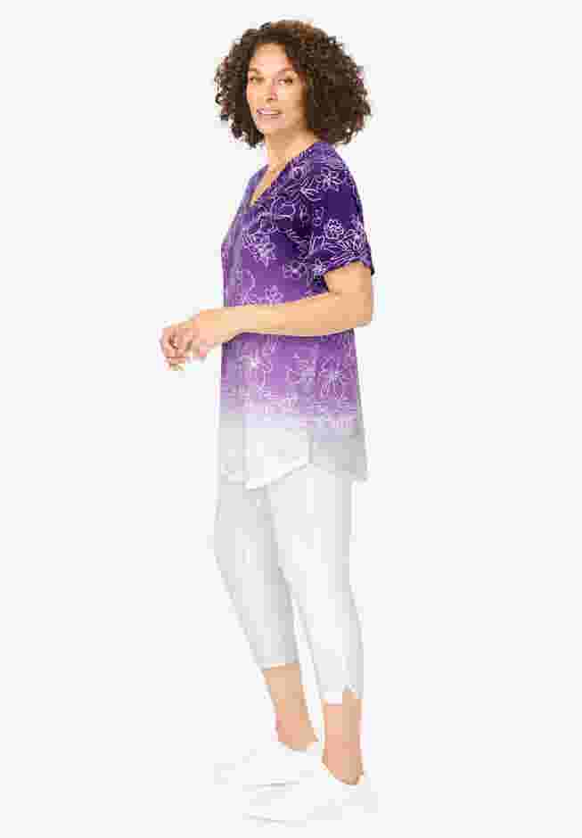 Two-Piece V-Neck Tunic & Capri Set image number 2