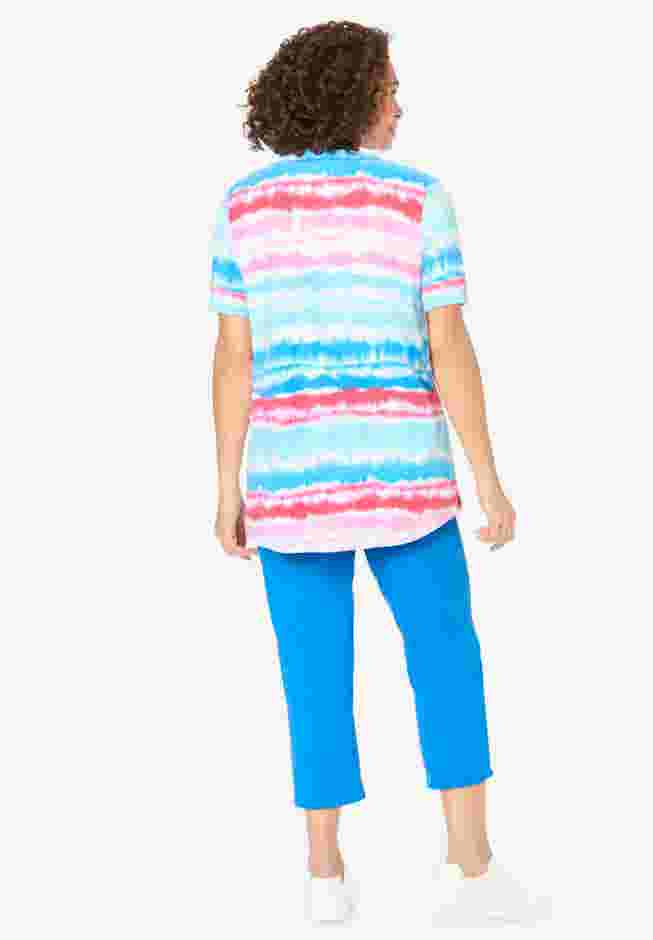 Two-Piece V-Neck Tunic & Capri Set image number 1