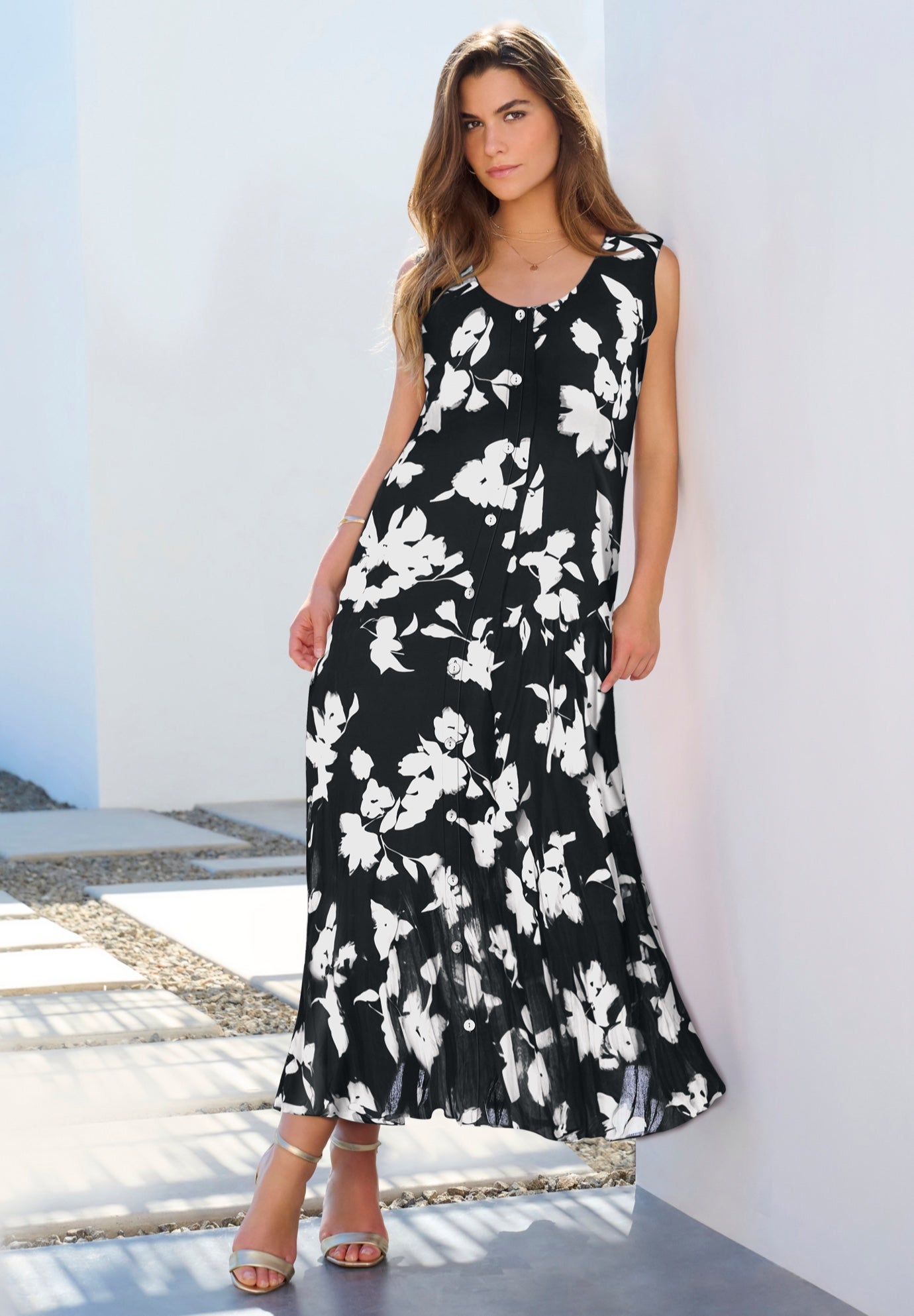 Plus Size Sleveless Hand-Crinkled Button-Front A-Line Maxi &ndash; Curvy Breezy Dress image number 0