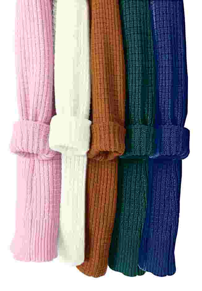 Side Button V-Neck Waffle Knit Sweater image number 4