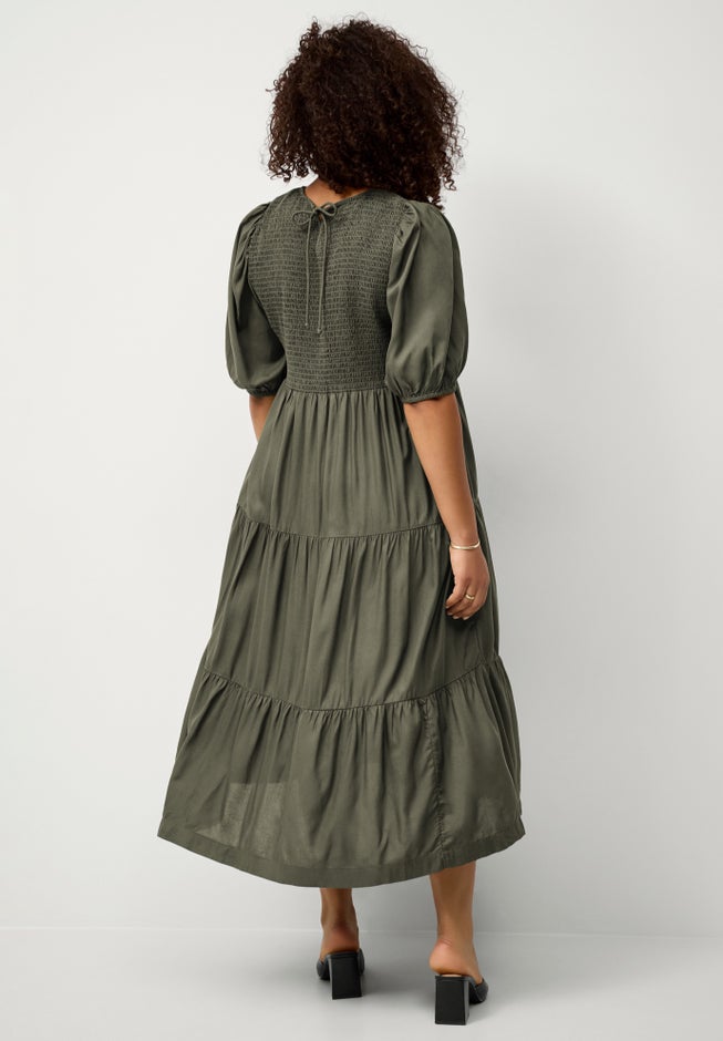 Short Sleeve Smocked Bodice Midi Dress image number null