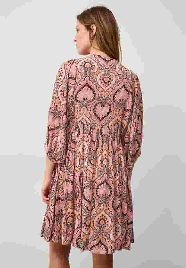 Crinkle Keyhole Empire Dress image number 1