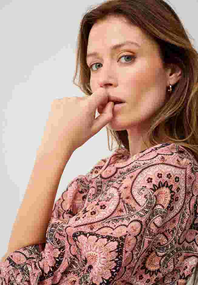 Crinkle Keyhole Empire Dress image number 2