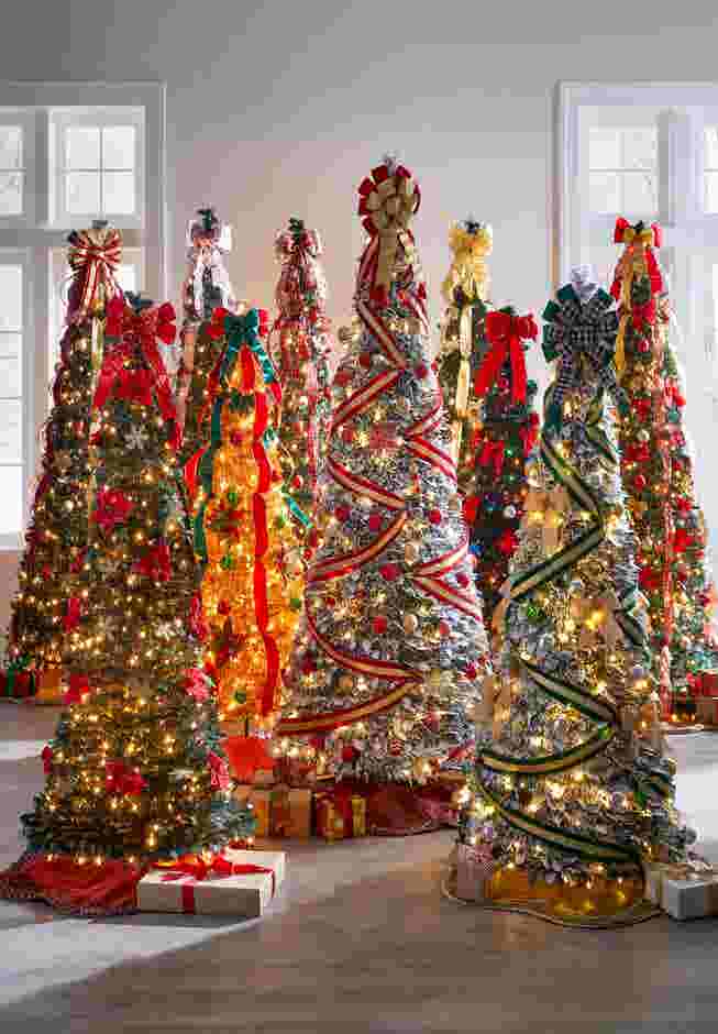 Fully Decorated Pre-Lit 7½’ Pop-Up Christmas Tree image number 0