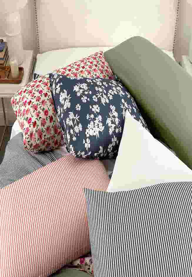 Mix and Match Pillowcase image number 3