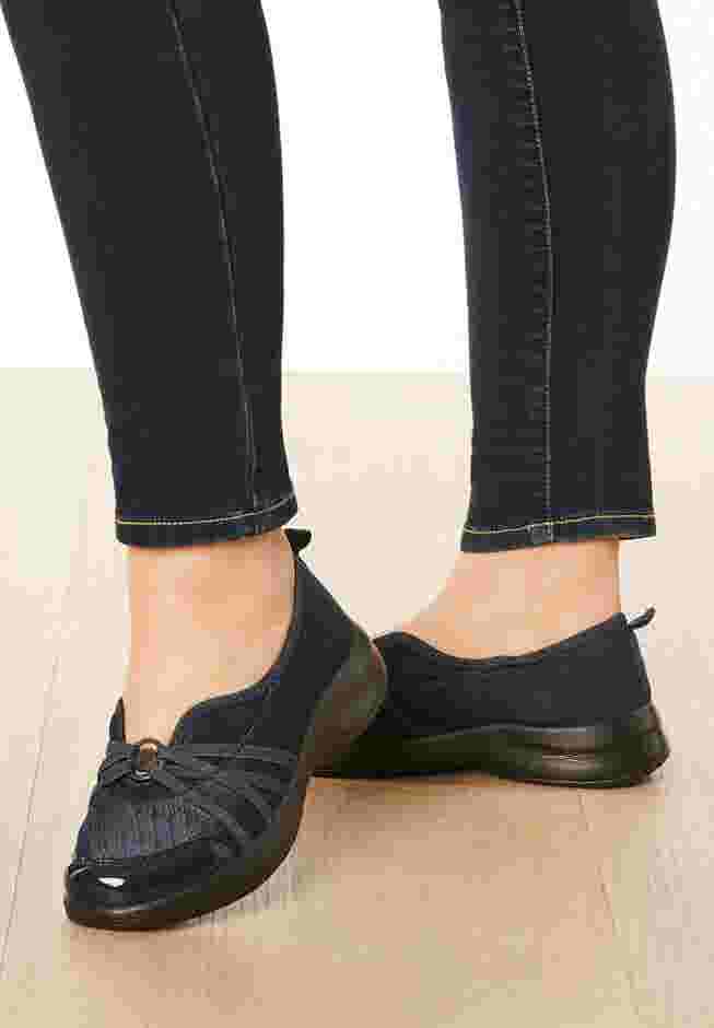 CV Sport Greer Slip On Sneaker image number 9