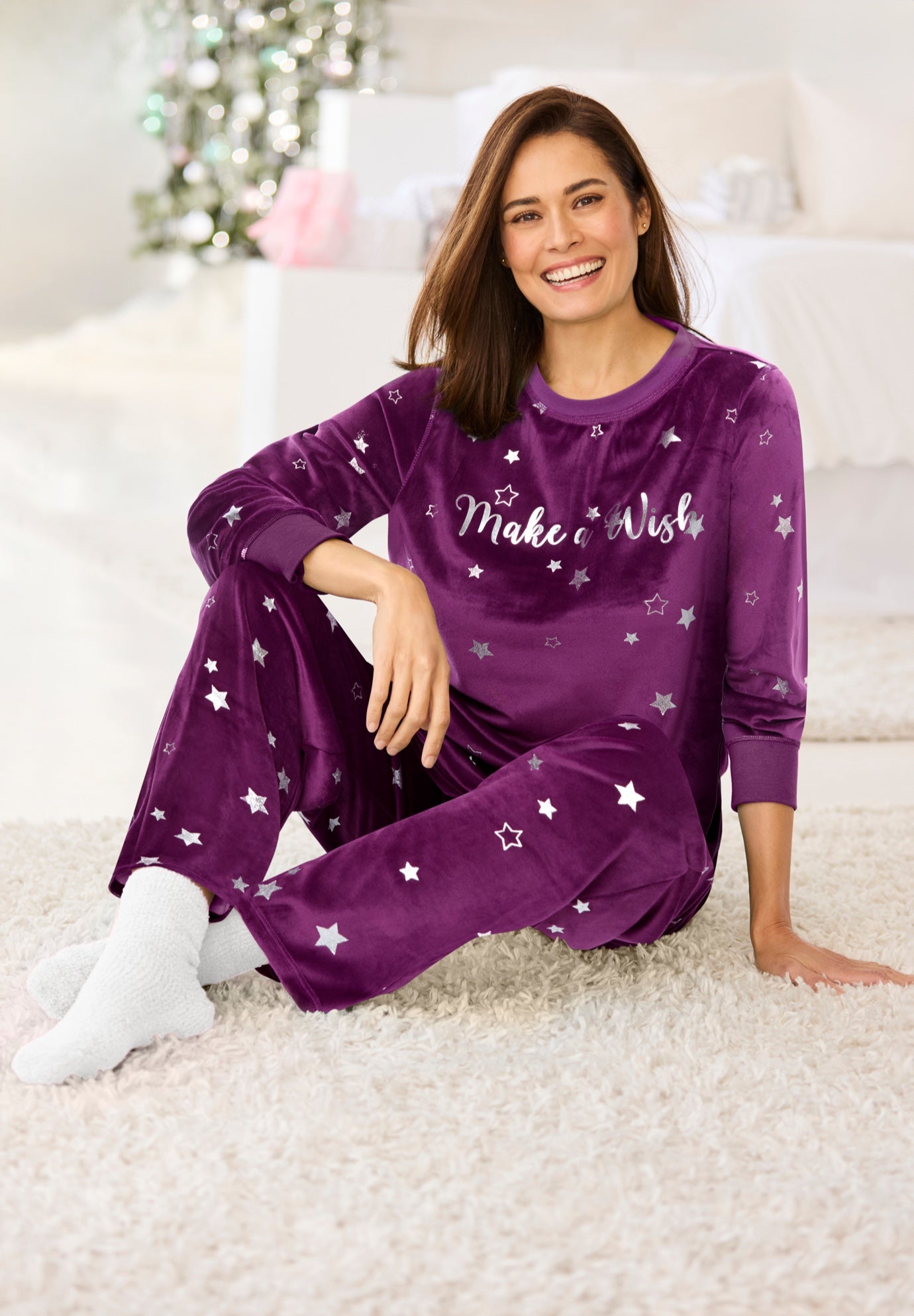 Dreams & Co. ® Velour Pajama with FREE Fuzzy Socks image number 6
