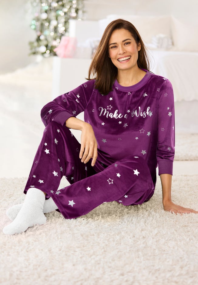 Dreams & Co. ® Velour Pajama with FREE Fuzzy Socks image number 6