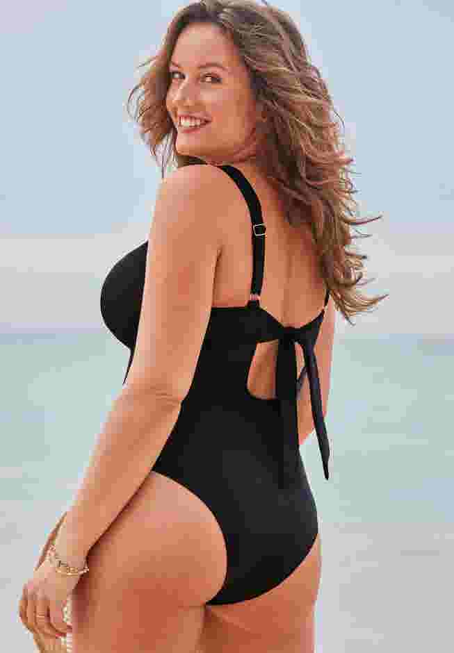 Sweetheart Keyhole Underwire One Piece Swimsuit image number 1