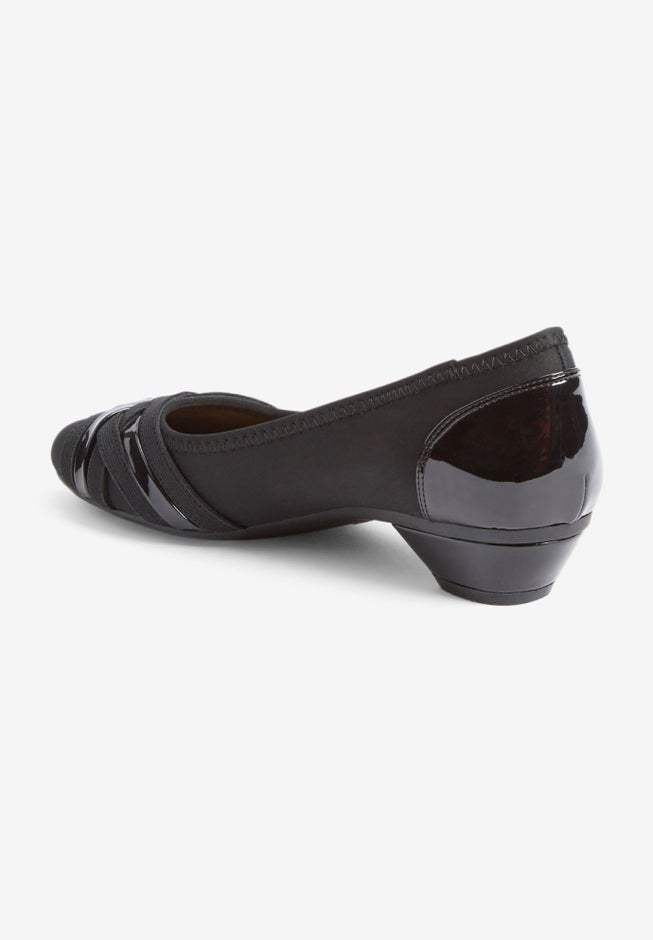 The Quinlan Slip On Pump image number 1