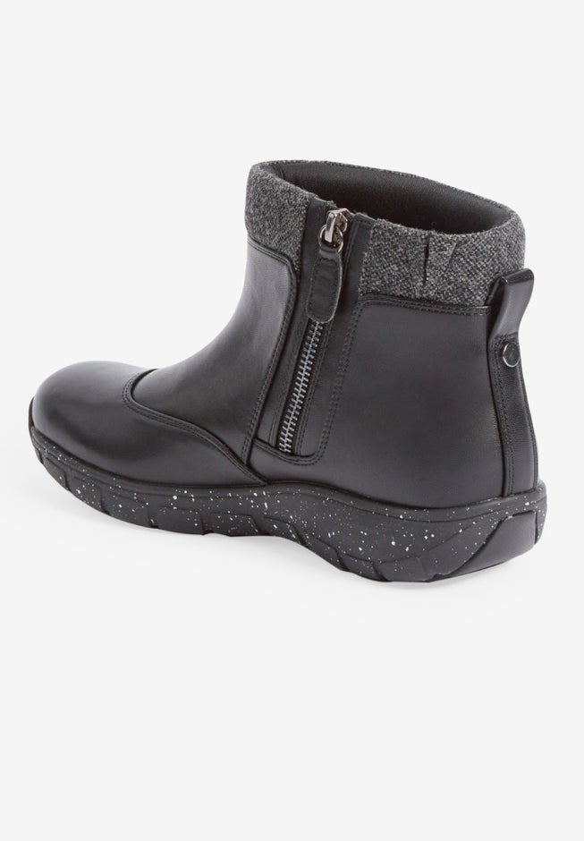 The Cassiopeia Bootie image number 1