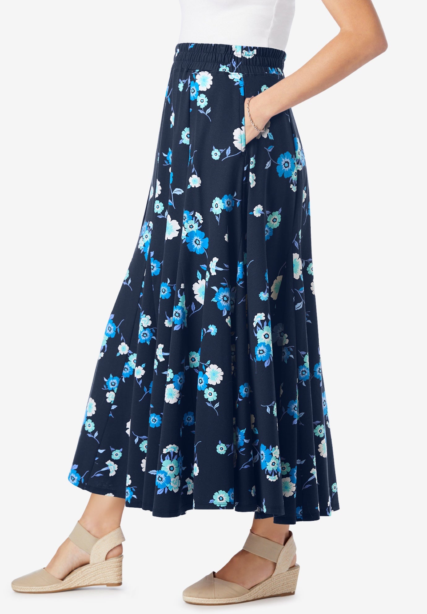 Wide Elastic Waist Skirt image number 5