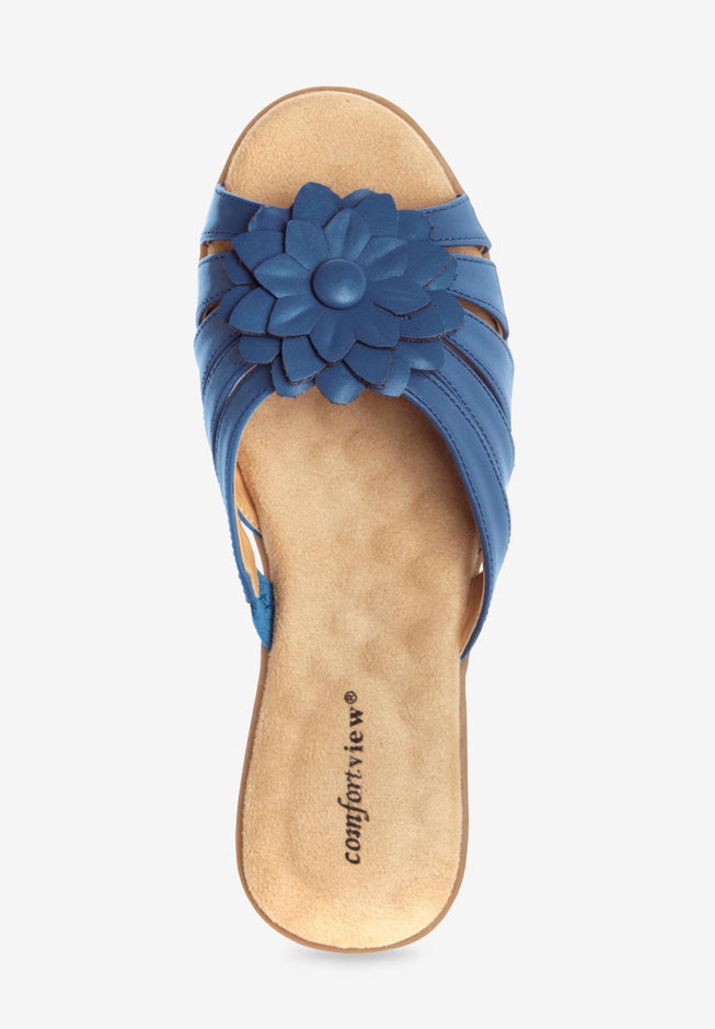 The Abigail Slip On Sandal image number 4