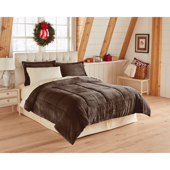 BH Studio Microfleece Comforter image number 0