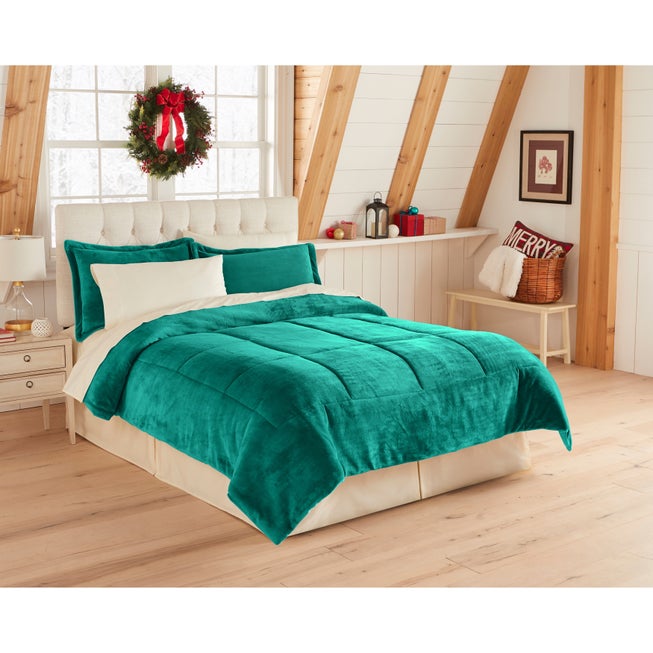 BH Studio Microfleece Comforter image number 0