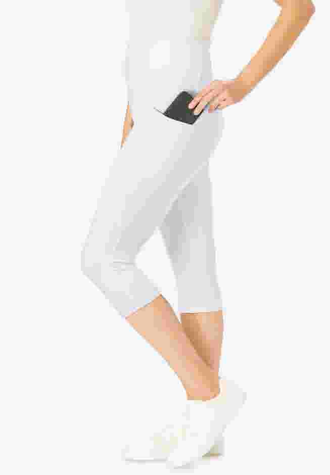 Stretch-Cotton Knit Pull-On Pocket Capri Leggings image number 2