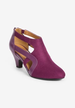The Sage Suede-Like Shootie Pump