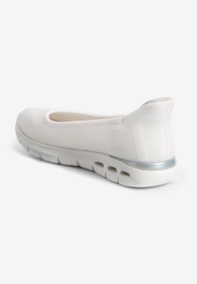 The Noemi SOEASY™ Slip On Sneaker image number 1