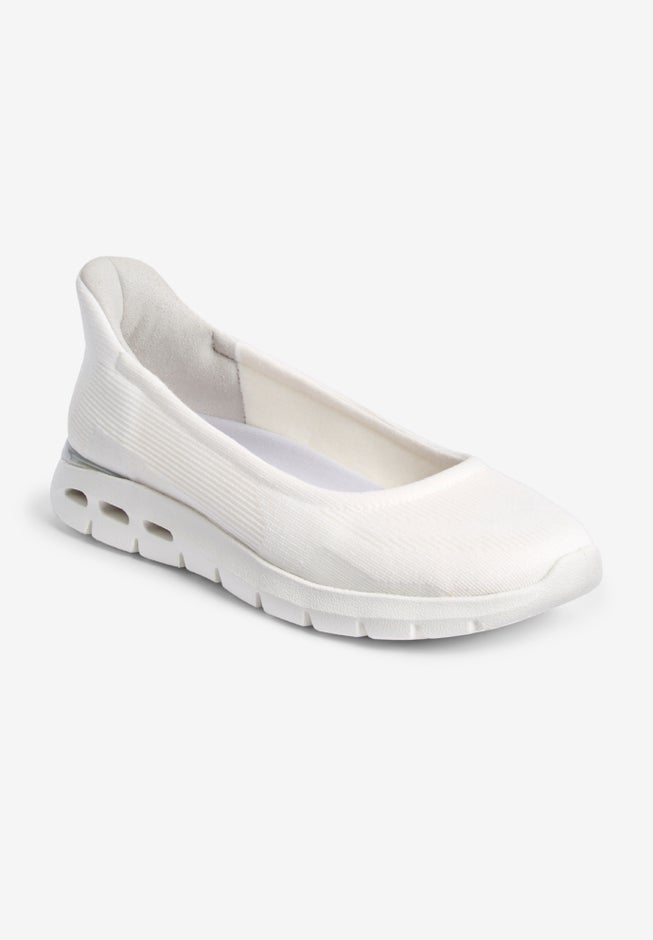 The Noemi SOEASY™ Slip On Sneaker image number 0