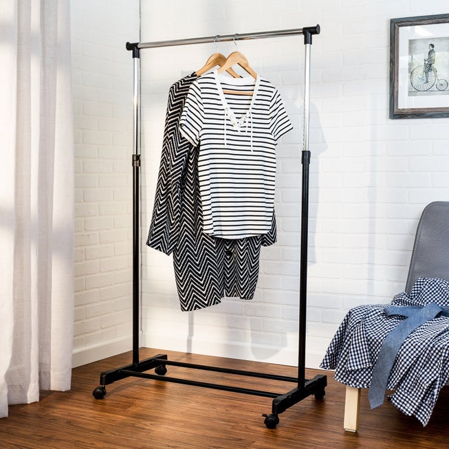 Adjustable Height Rolling Garment Rack image number null