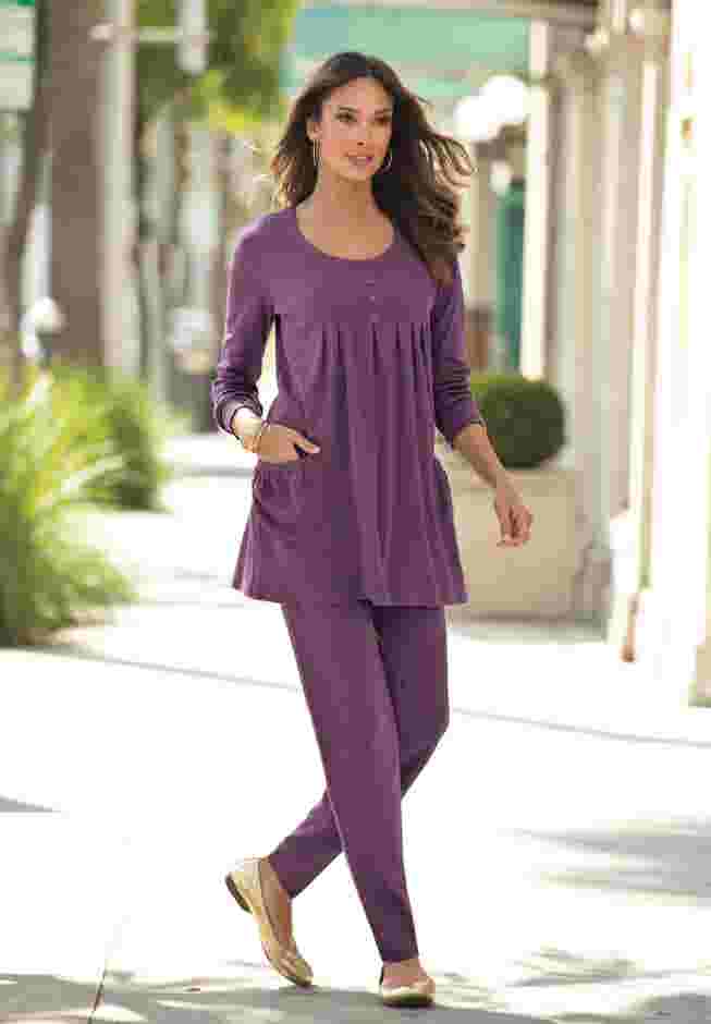 Plus Size Two Pocket Long Sleeve Soft Knit Swing Tunic image number 0