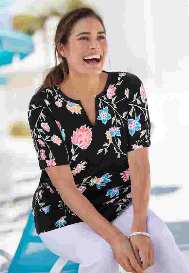 Notch-Neck Pocket Tee image number 0