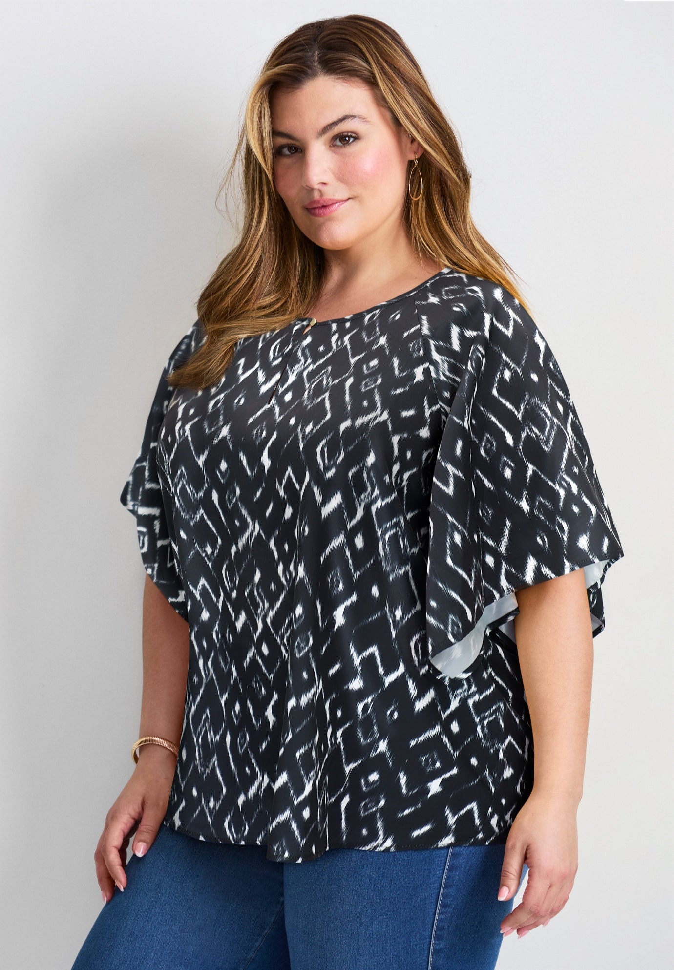 Flutter Sleeve Keyhole Blouse image number 2
