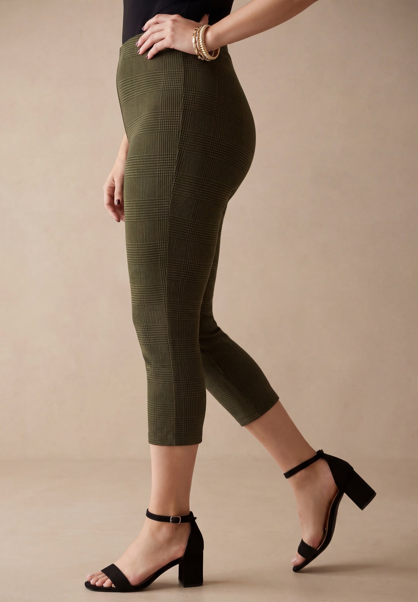 Everyday Stretch Cotton Capri Legging image number 2