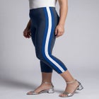 Everyday Stretch Cotton Capri Legging image number 0