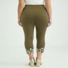 Everyday Stretch Cotton Capri Legging image number null