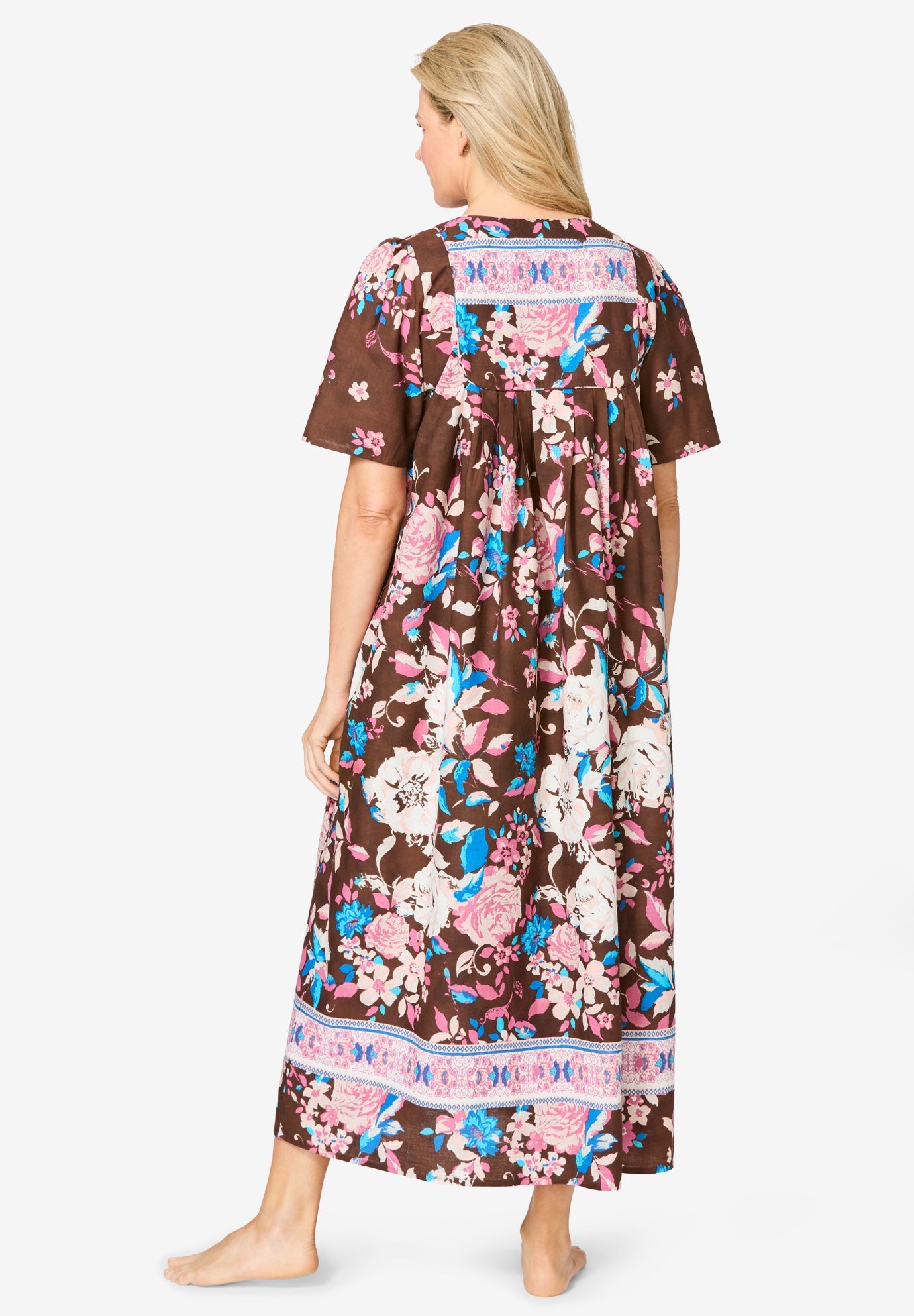 Bib Front Lounger image number 1