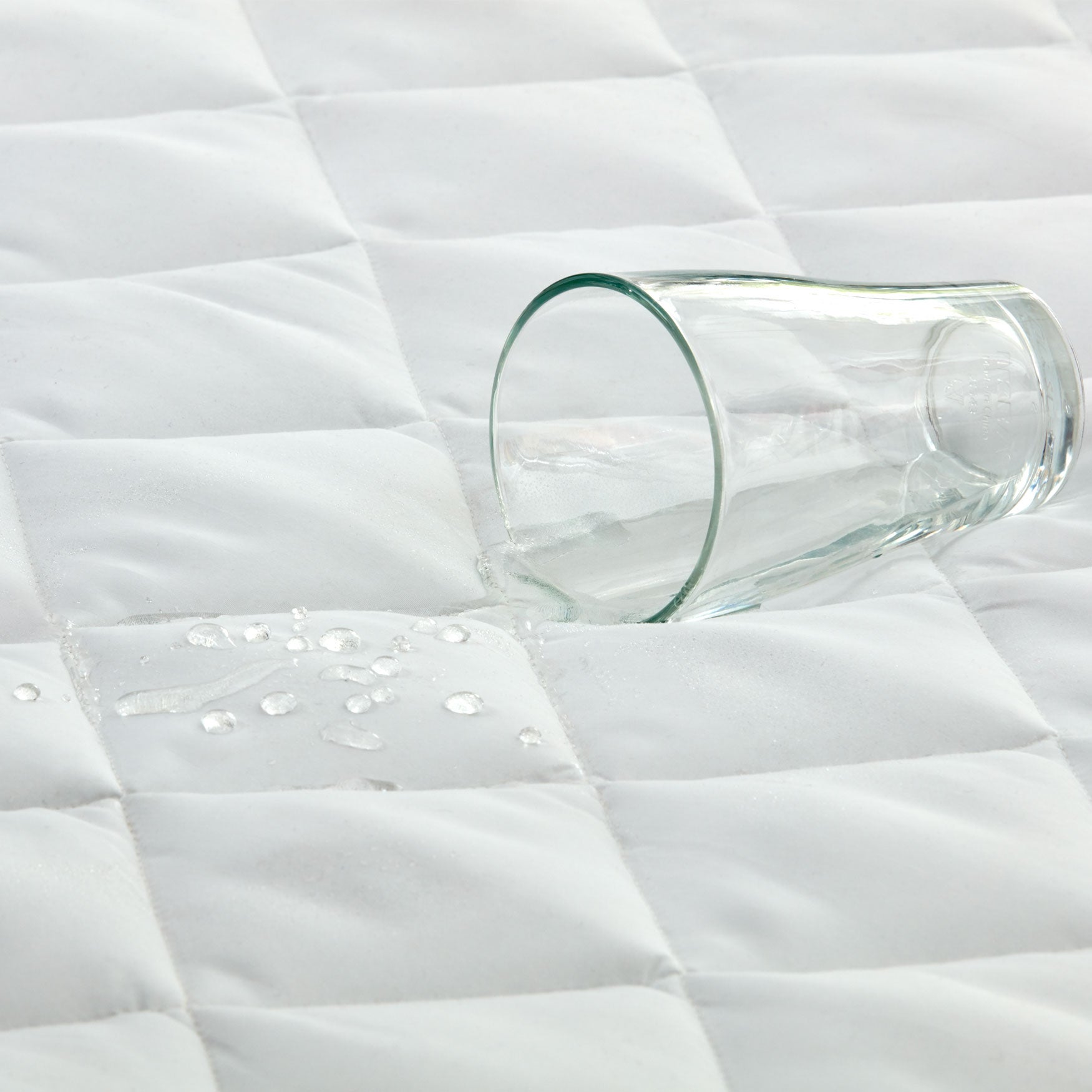 Bed Tite™ Aquaguard Waterproof Mattress Pad image number 0