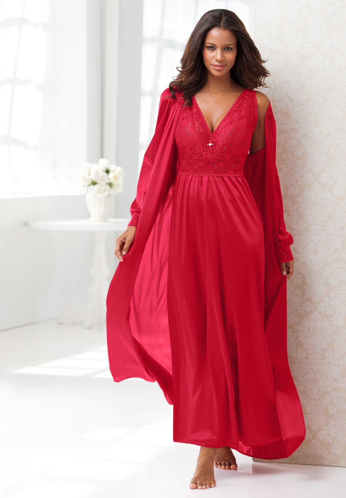 Amoureuse® Peignoir 2-Piece Tricot Gown & Robe image number 4