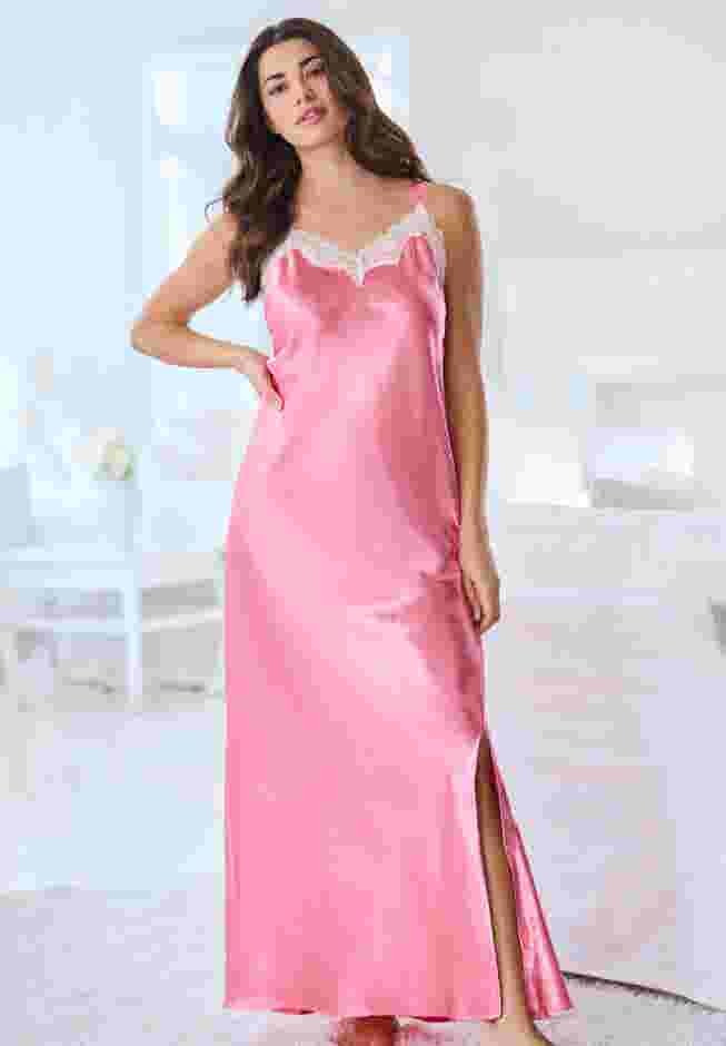 Amoureuse Ruffle Lace Gown image number 3