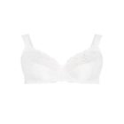 Lace Underwire Bra image number null