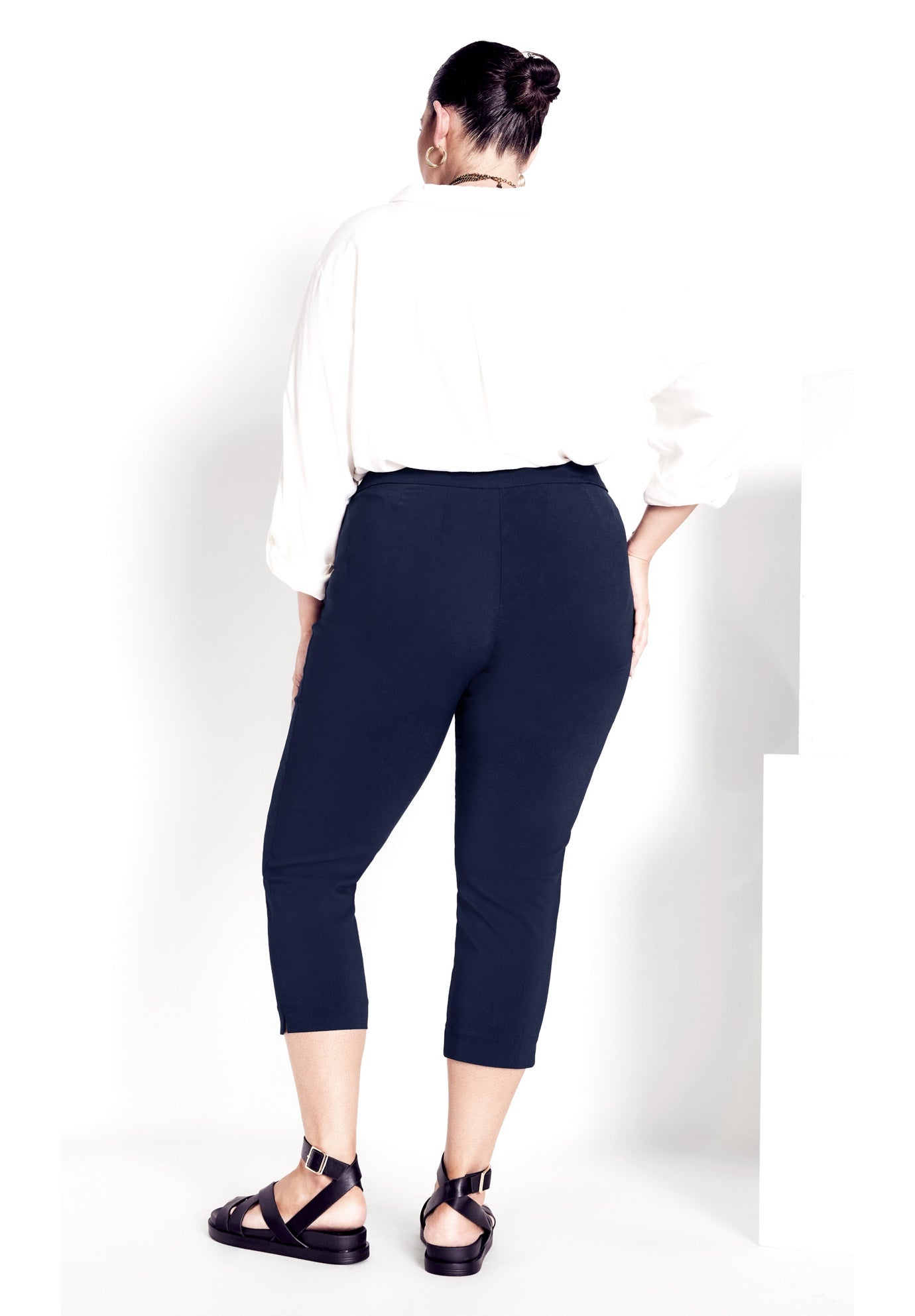 Super Stretch Crop Pant image number 1