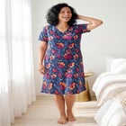 V-Neck Short Sleeve Short T-Shirt Lounger image number 5