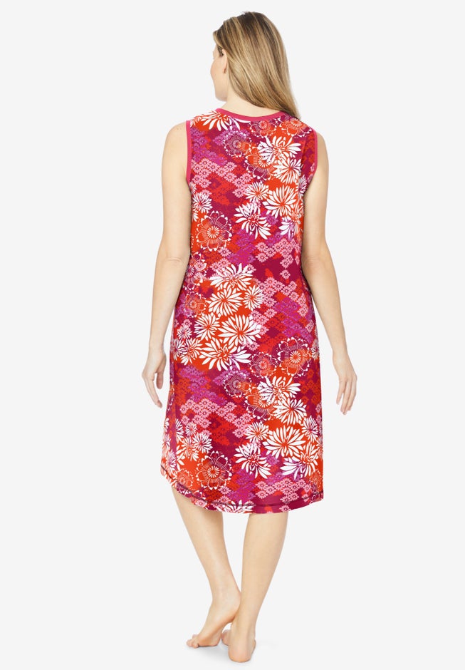 Trapeze V-Neck Short Lounger image number 1