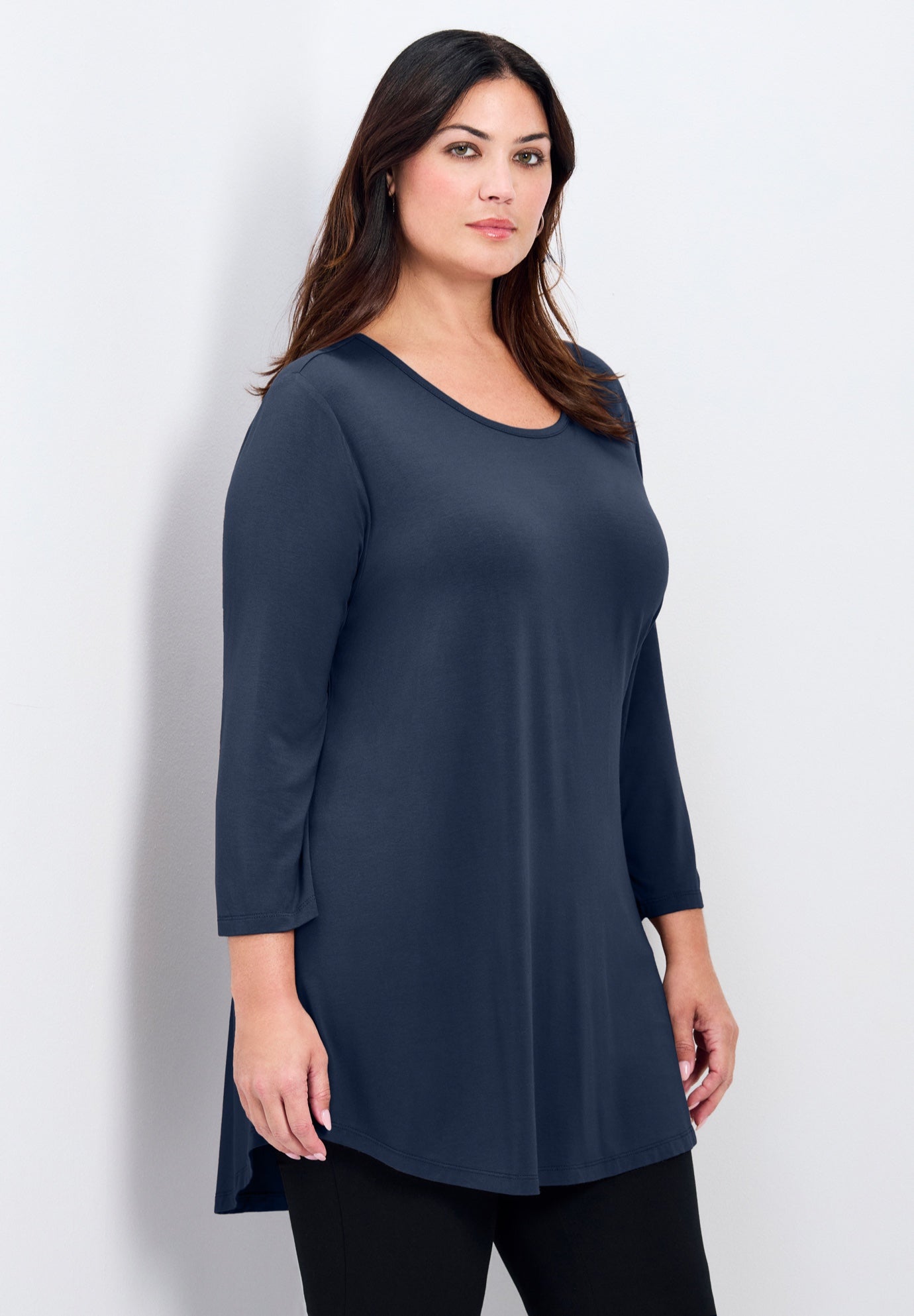 Sara Everyday Scoop Neck Tunic image number 2