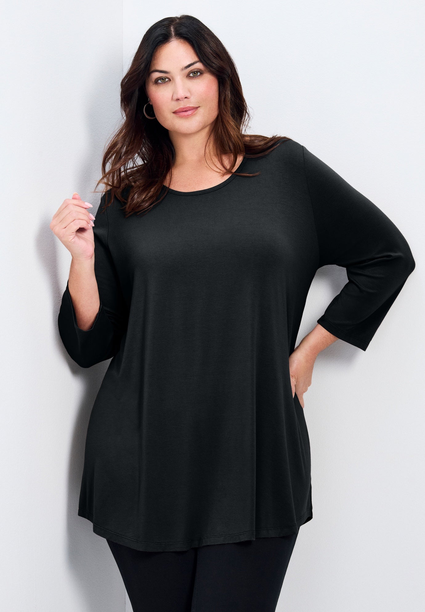 Sara Everyday Scoop Neck Tunic image number 0