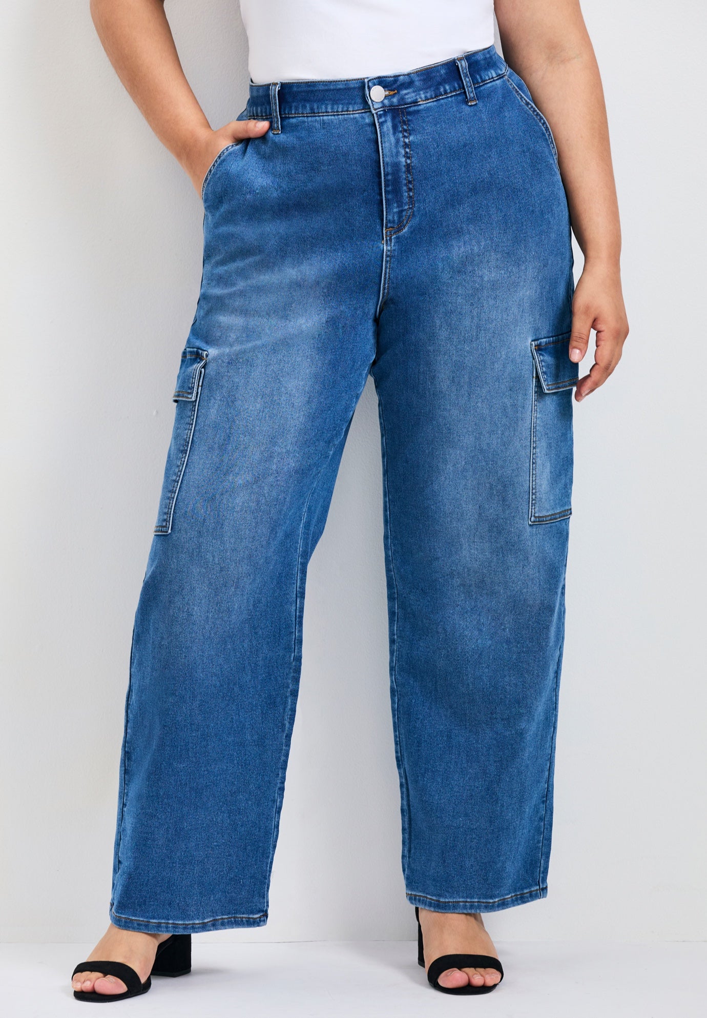 Cassidy Wide Leg Cargo Jean image number 0