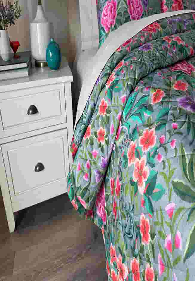 Saskia 3-Pc. Quilt Set image number 1