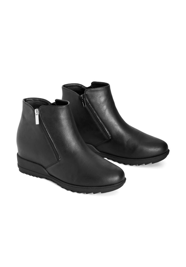 Farrah Wedge image number 5