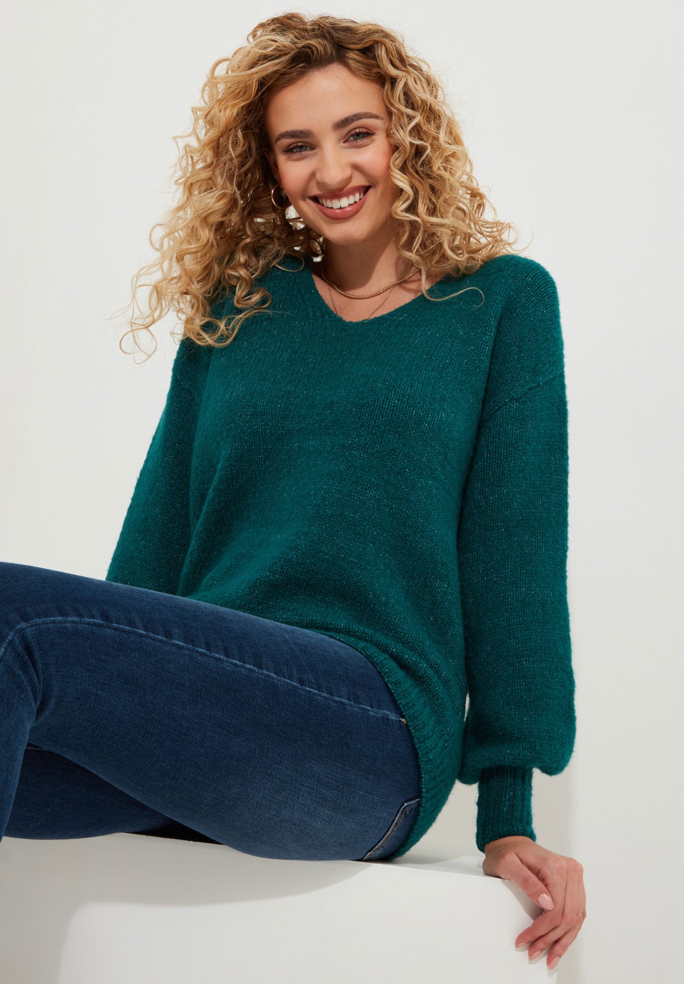 Cozy V-Neck Pullover Sweater image number 2